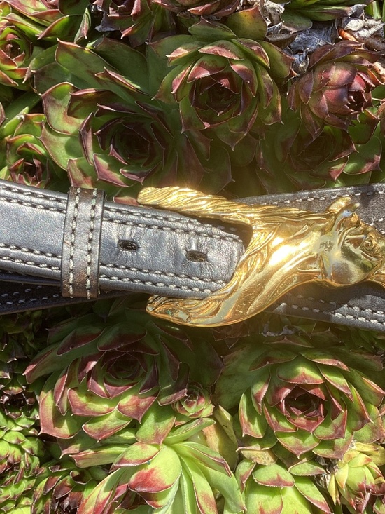 Vintage Artisan Gold Tone Slip Through Expressive Horse Head Belt Buckle Belt main image 5